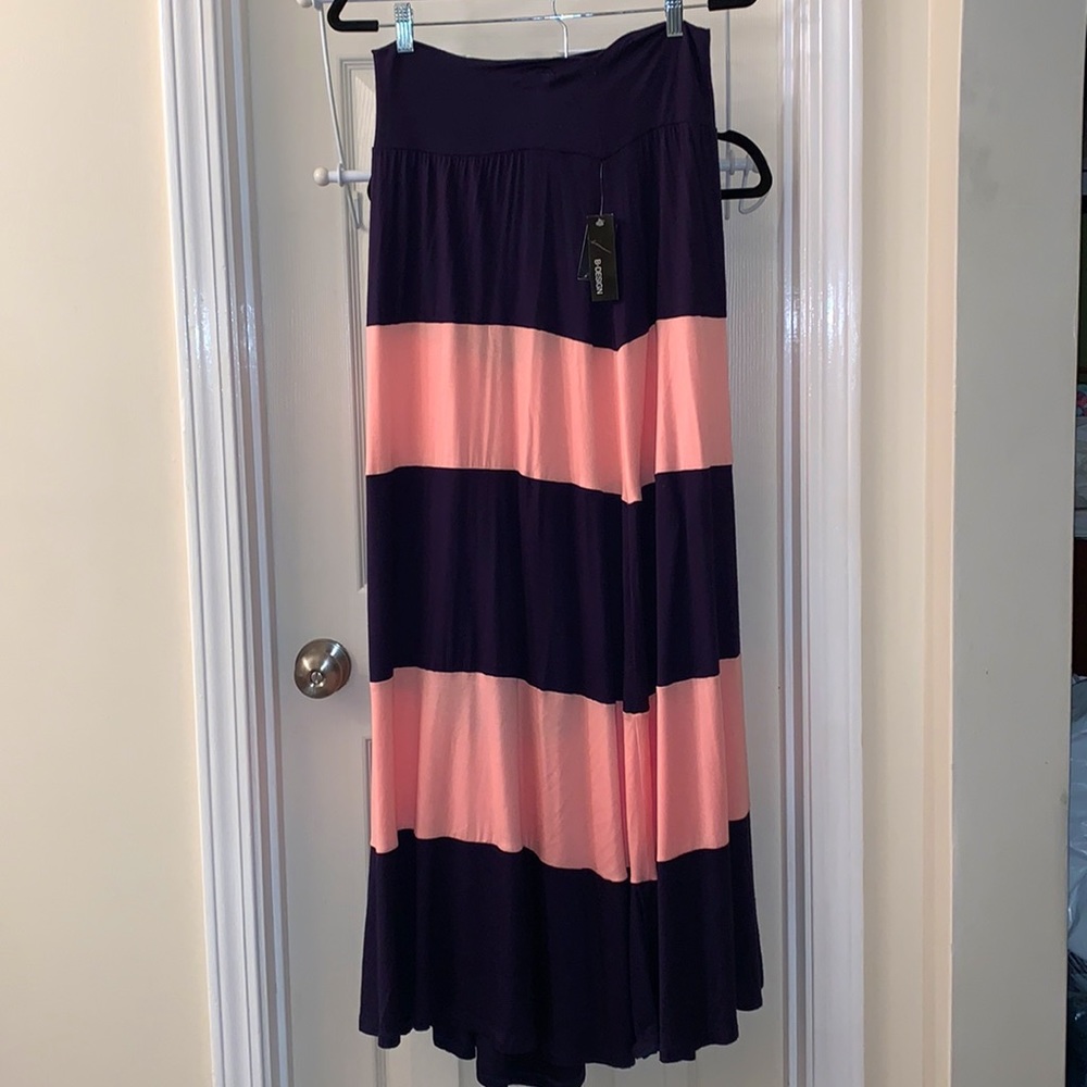 NWT skirt- Very Comfy!
